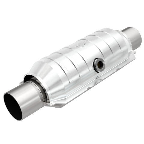 Universal Catalytic Converter With Center O2 Sensor Port